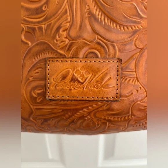 Patricia Nash | Benvenuto Embroidered Signature Leather Tote Bag Purse Tan - Picture 4 of 9